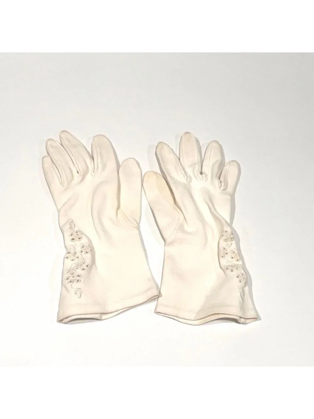 Vintage Off White Cream Floral Eyelet Formal Kid Gloves